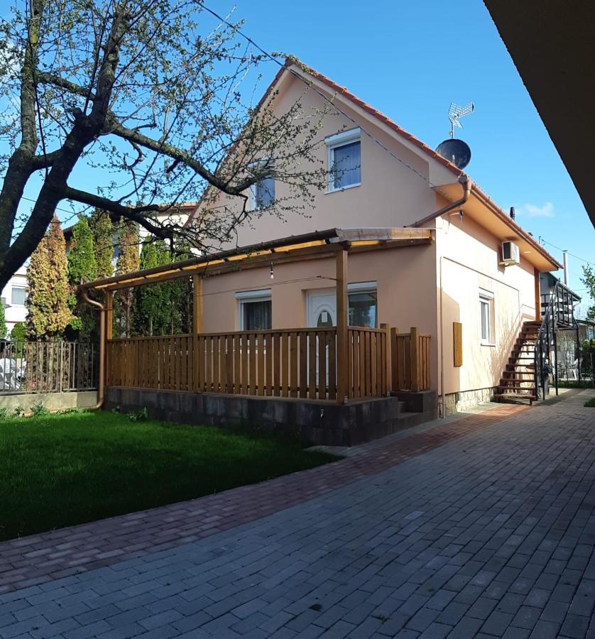 Rózsa Apartment Hajdúszoboszló Exterior foto