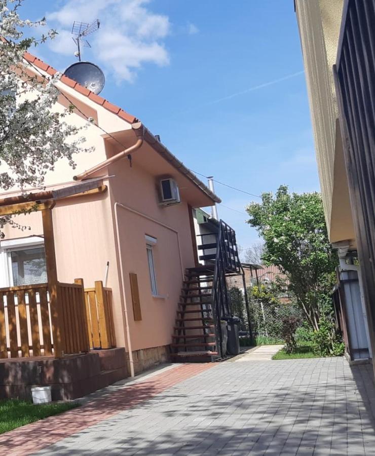 Rózsa Apartment Hajdúszoboszló Exterior foto